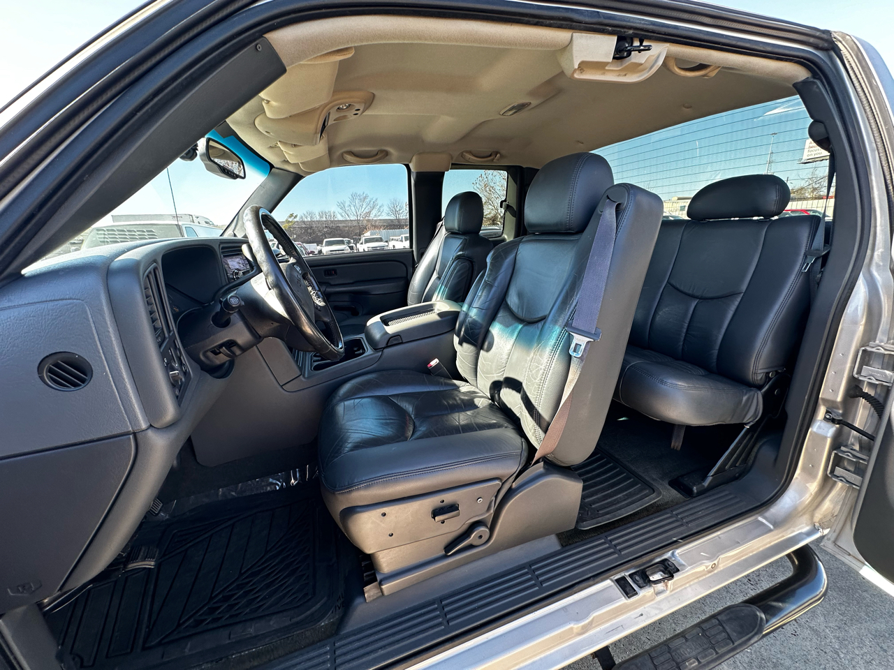 GMC Sierra 1500 SLE Ext. Cab Short Bed 2WD 2004