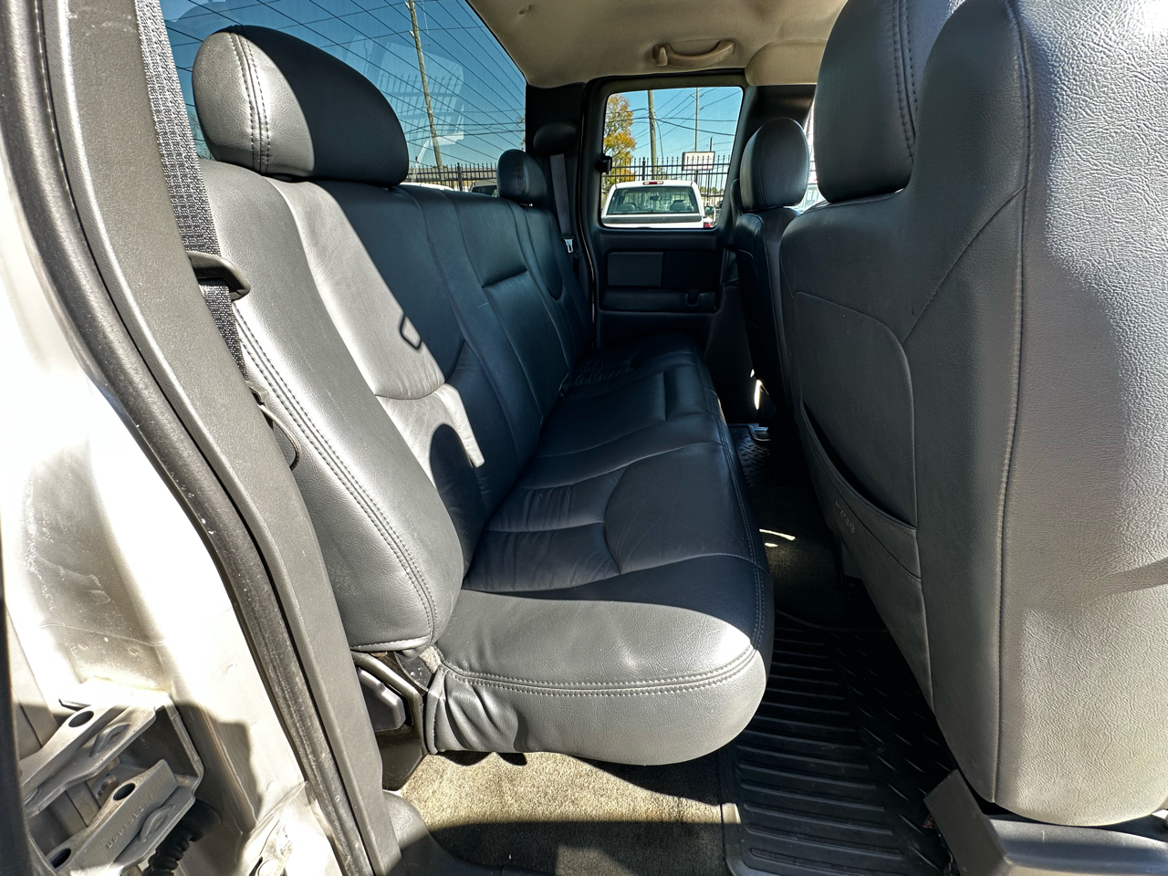 GMC Sierra 1500 SLE Ext. Cab Short Bed 2WD 2004