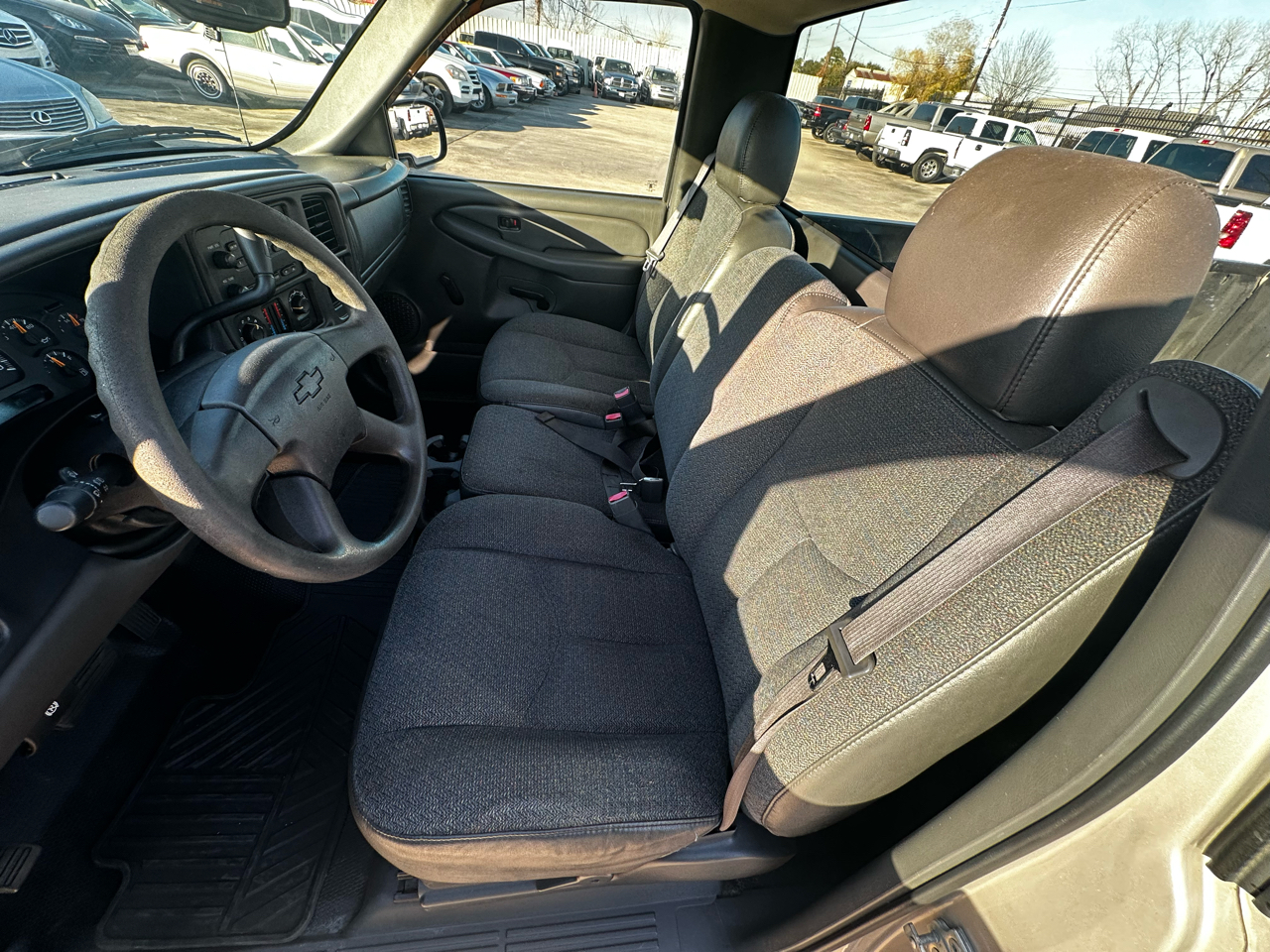 Chevrolet Silverado 1500 Reg. Cab Short Bed 2WD 2006