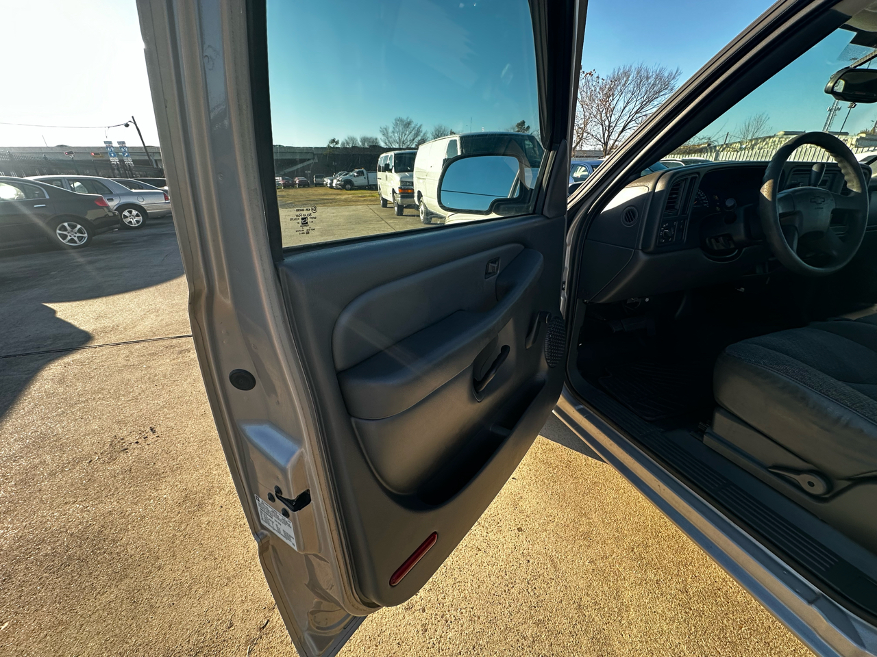 Chevrolet Silverado 1500 Reg. Cab Short Bed 2WD 2006