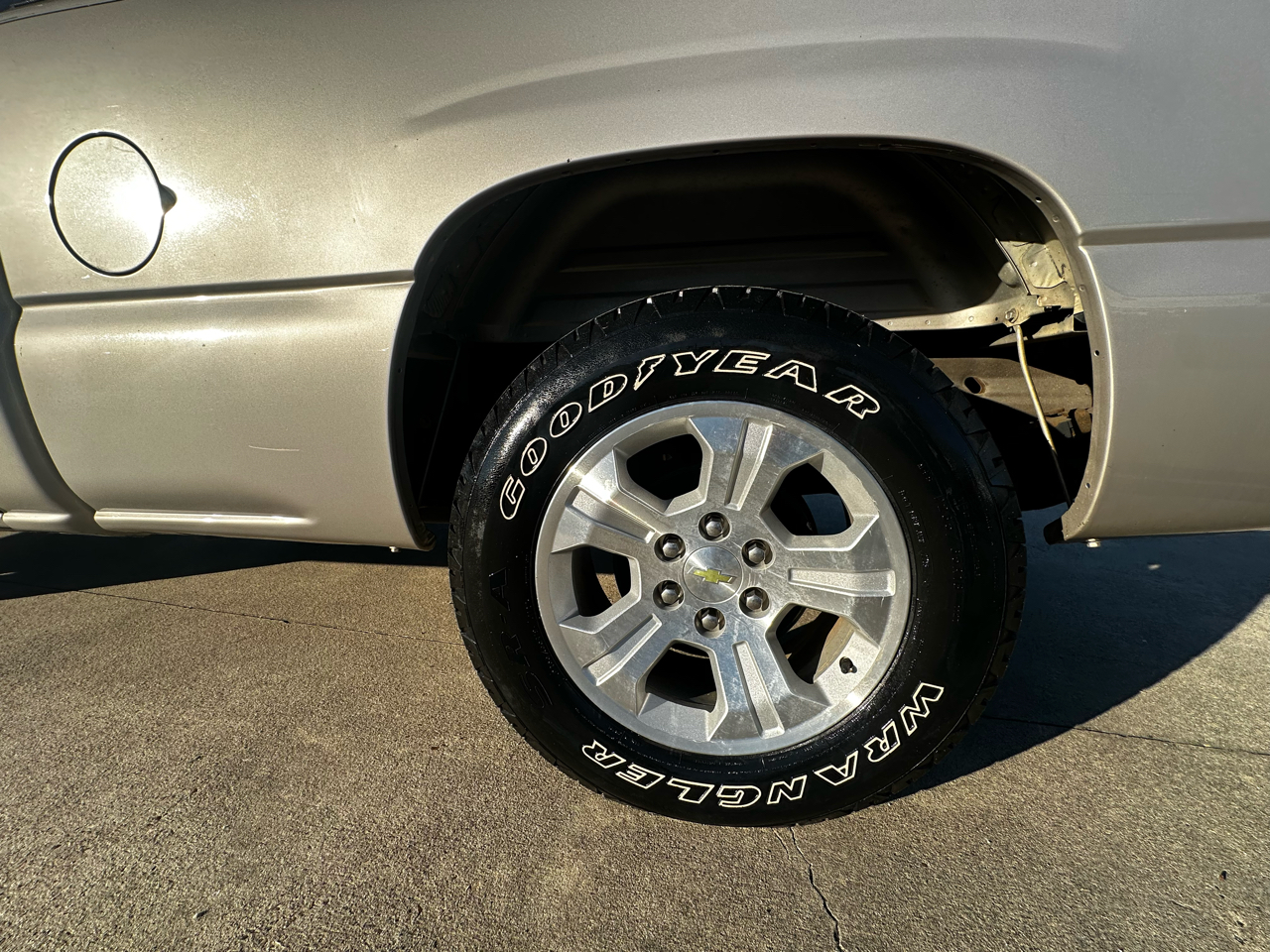 Chevrolet Silverado 1500 Reg. Cab Short Bed 2WD 2006