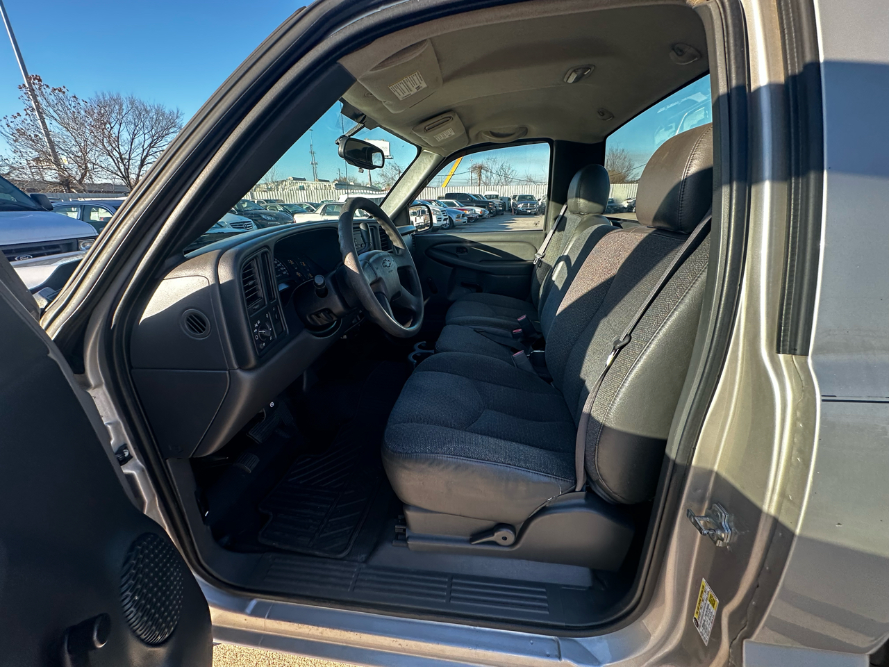 Chevrolet Silverado 1500 Reg. Cab Short Bed 2WD 2006