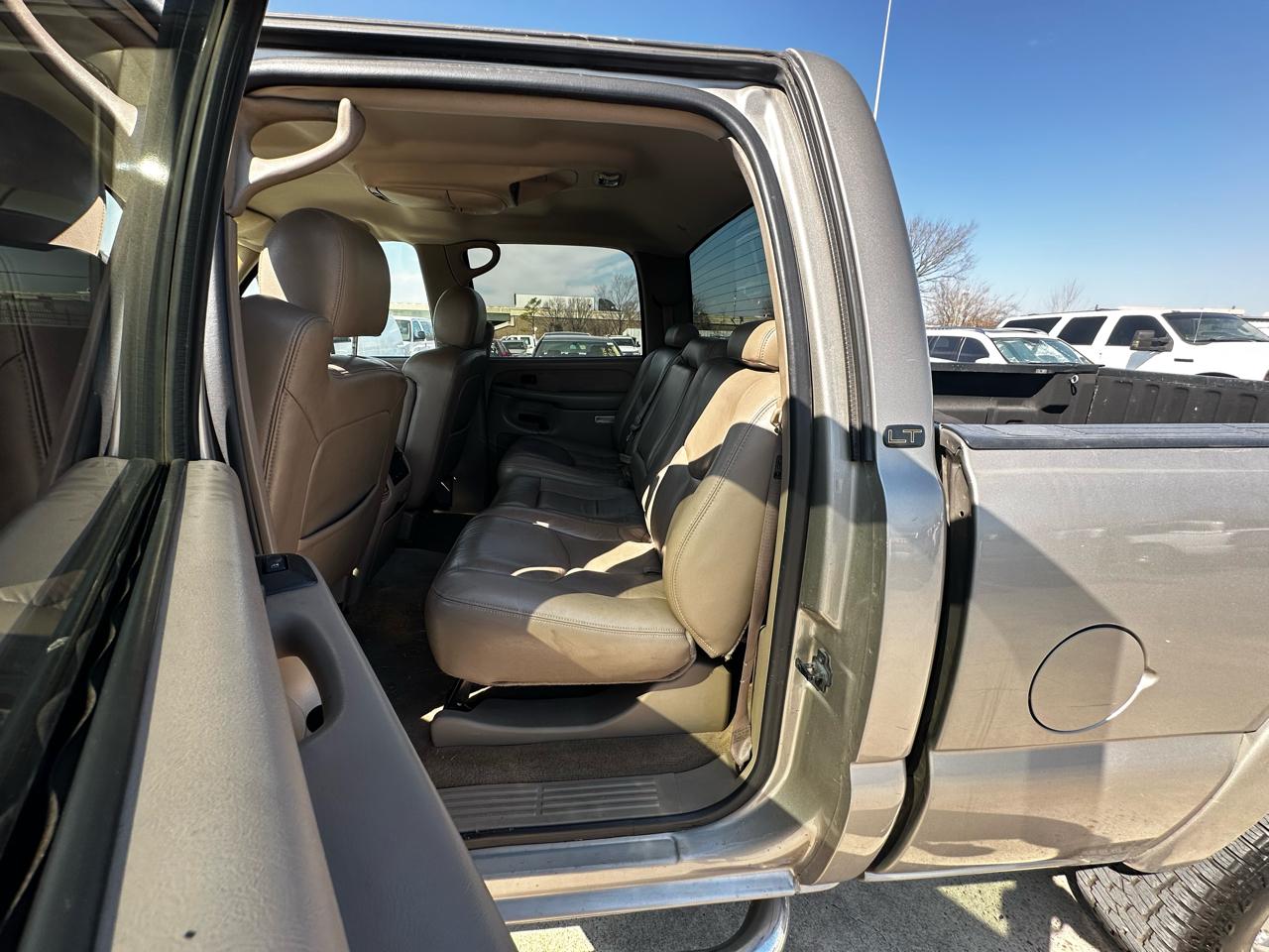 Chevrolet Silverado 2500HD LT Crew Cab Short Bed 4WD 2003