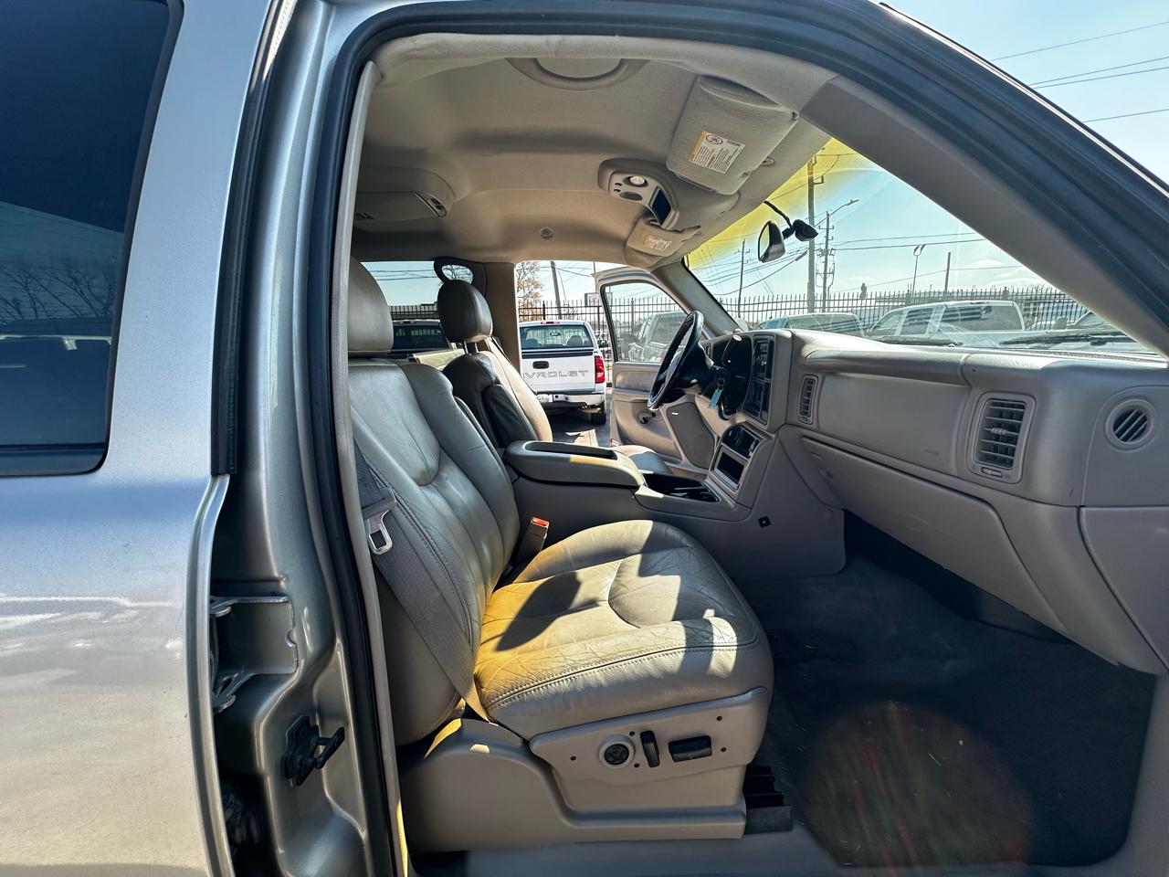 Chevrolet Silverado 2500HD LT Crew Cab Short Bed 4WD 2003