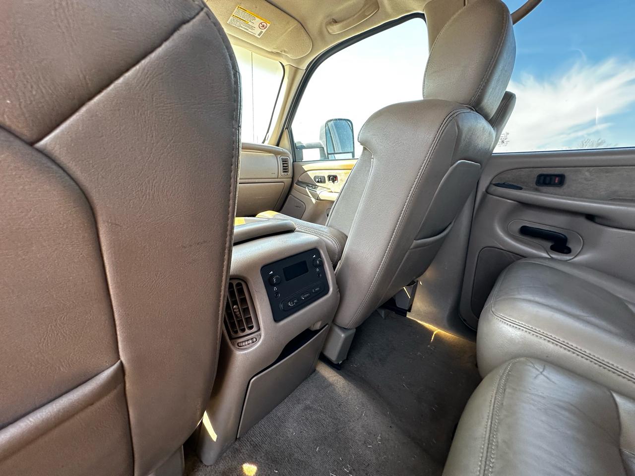 Chevrolet Silverado 2500HD LT Crew Cab Short Bed 4WD 2003