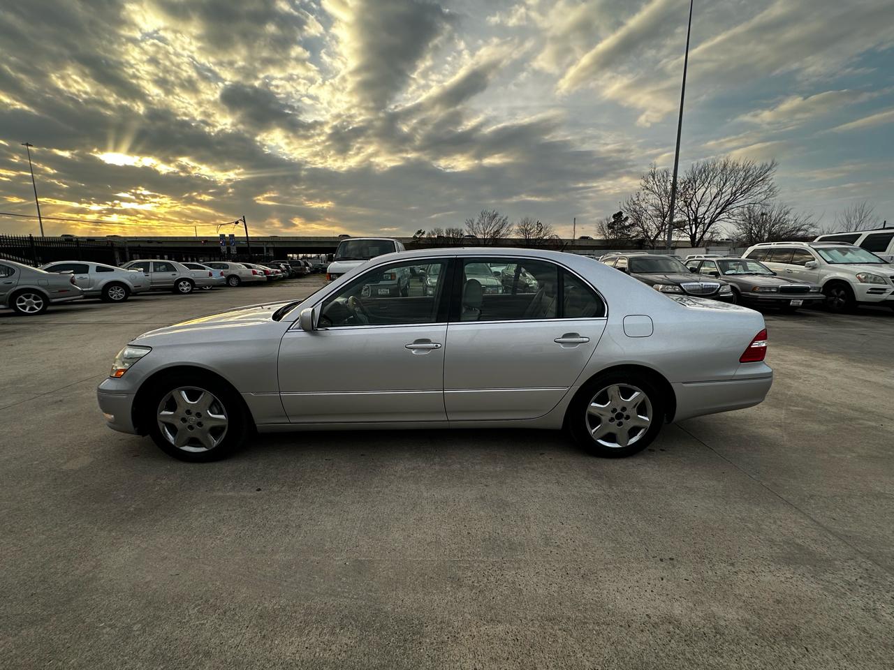 Lexus LS 430 Sedan 2004