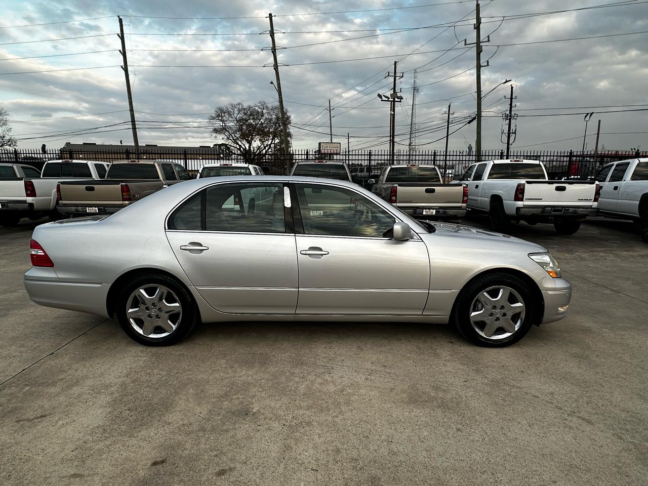 Lexus LS 430 Sedan 2004