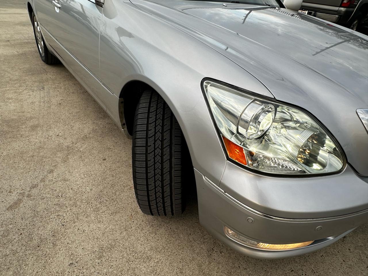 Lexus LS 430 Sedan 2004