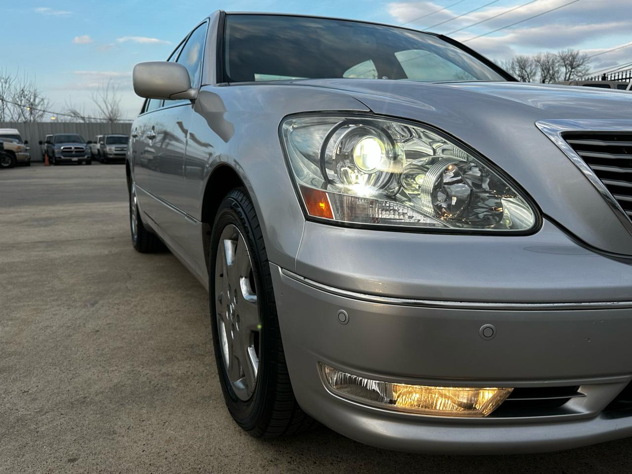 Lexus LS 430 Sedan 2004