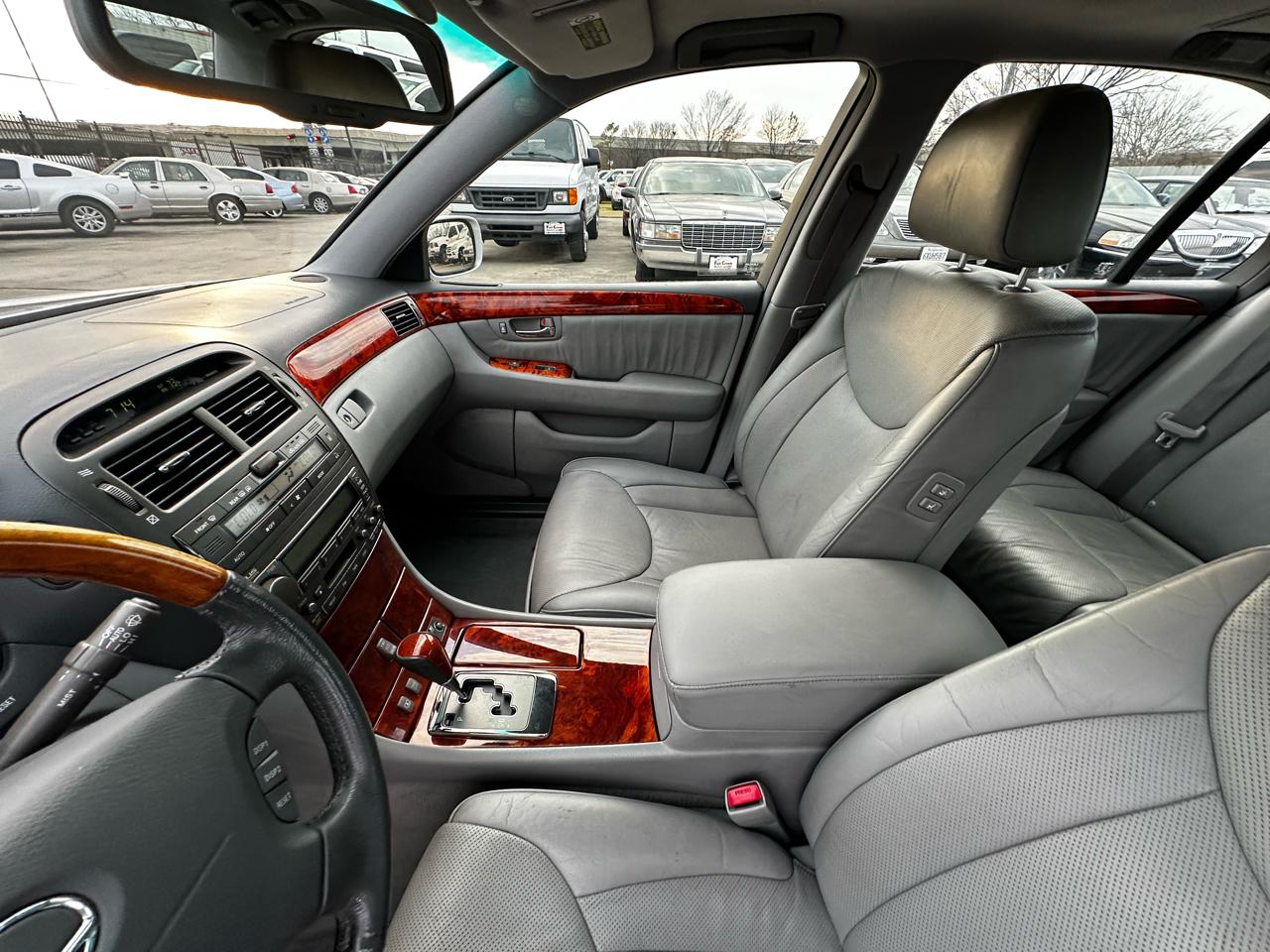 Lexus LS 430 Sedan 2004