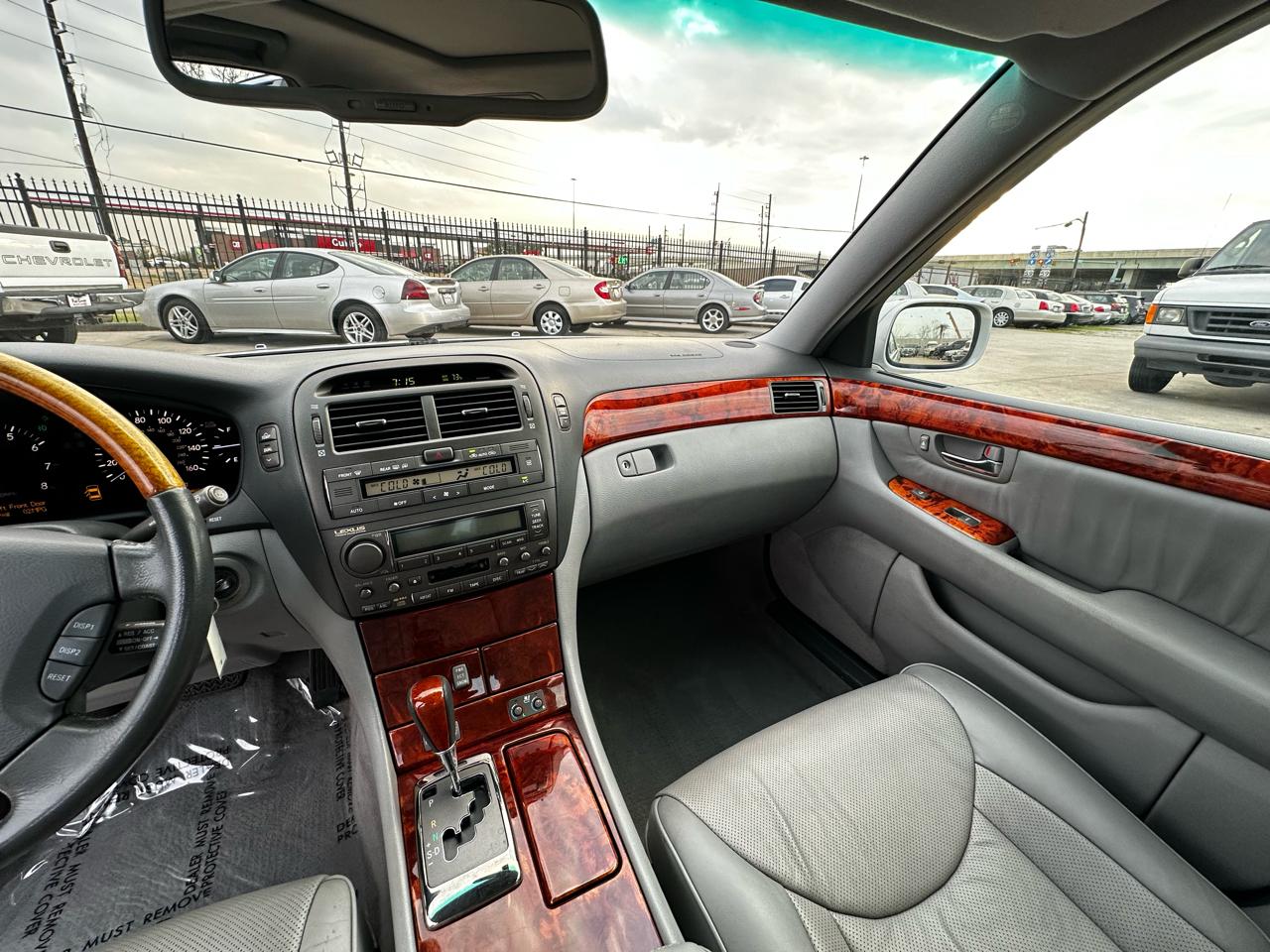 Lexus LS 430 Sedan 2004