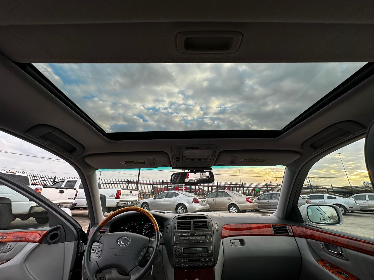 Lexus LS 430 Sedan 2004