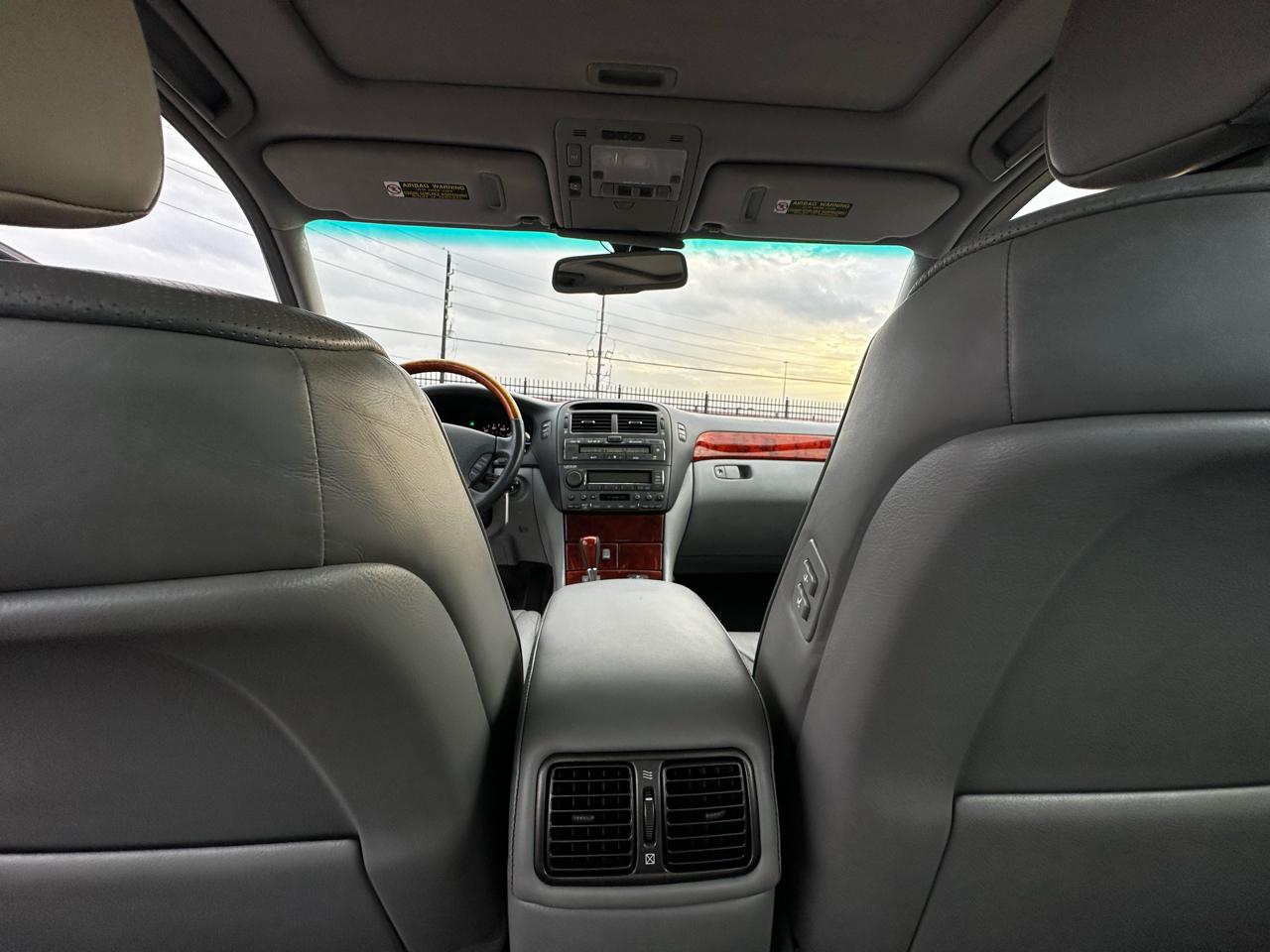 Lexus LS 430 Sedan 2004