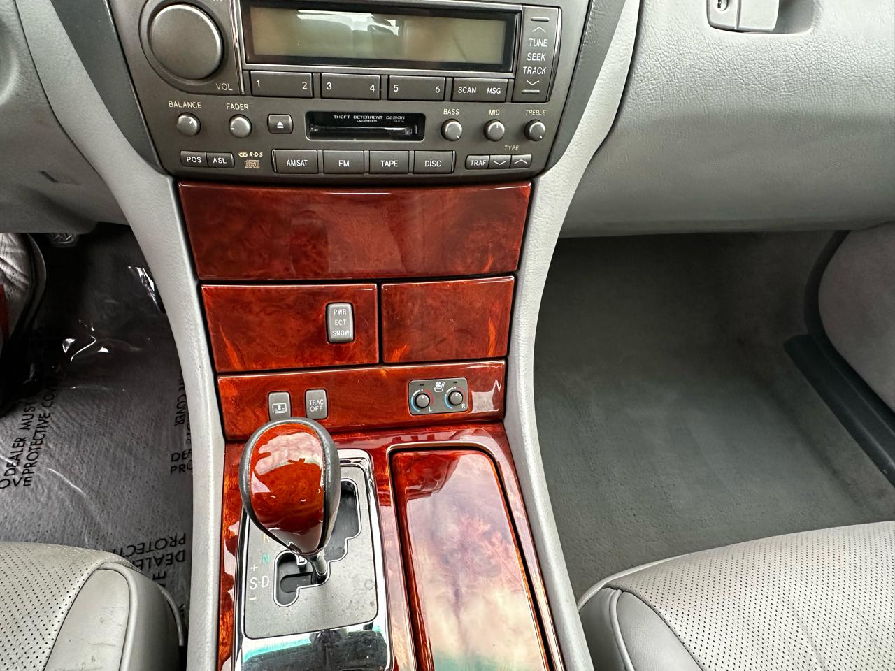 Lexus LS 430 Sedan 2004