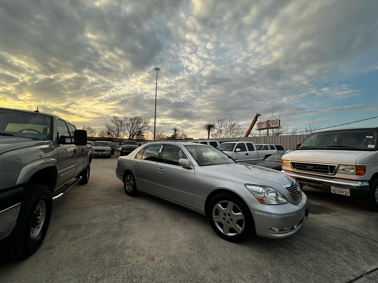 Lexus LS 430 Sedan 2004