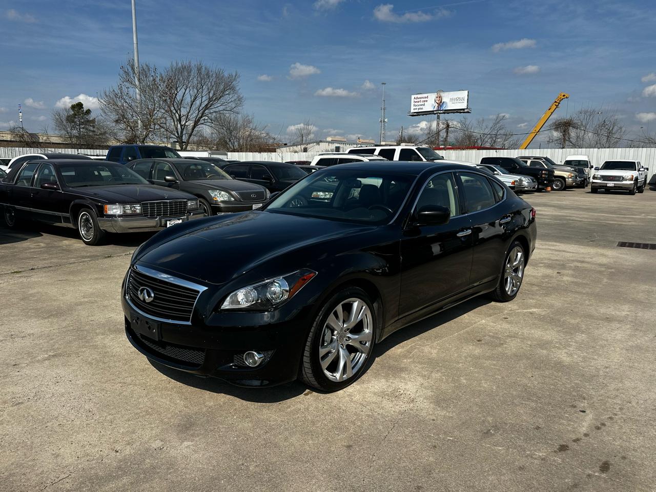 Infiniti M  2012