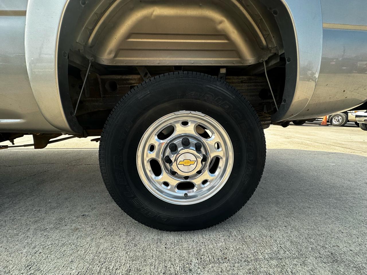 Chevrolet Silverado 2500HD LS Ext. Cab Short Bed 2WD 2003