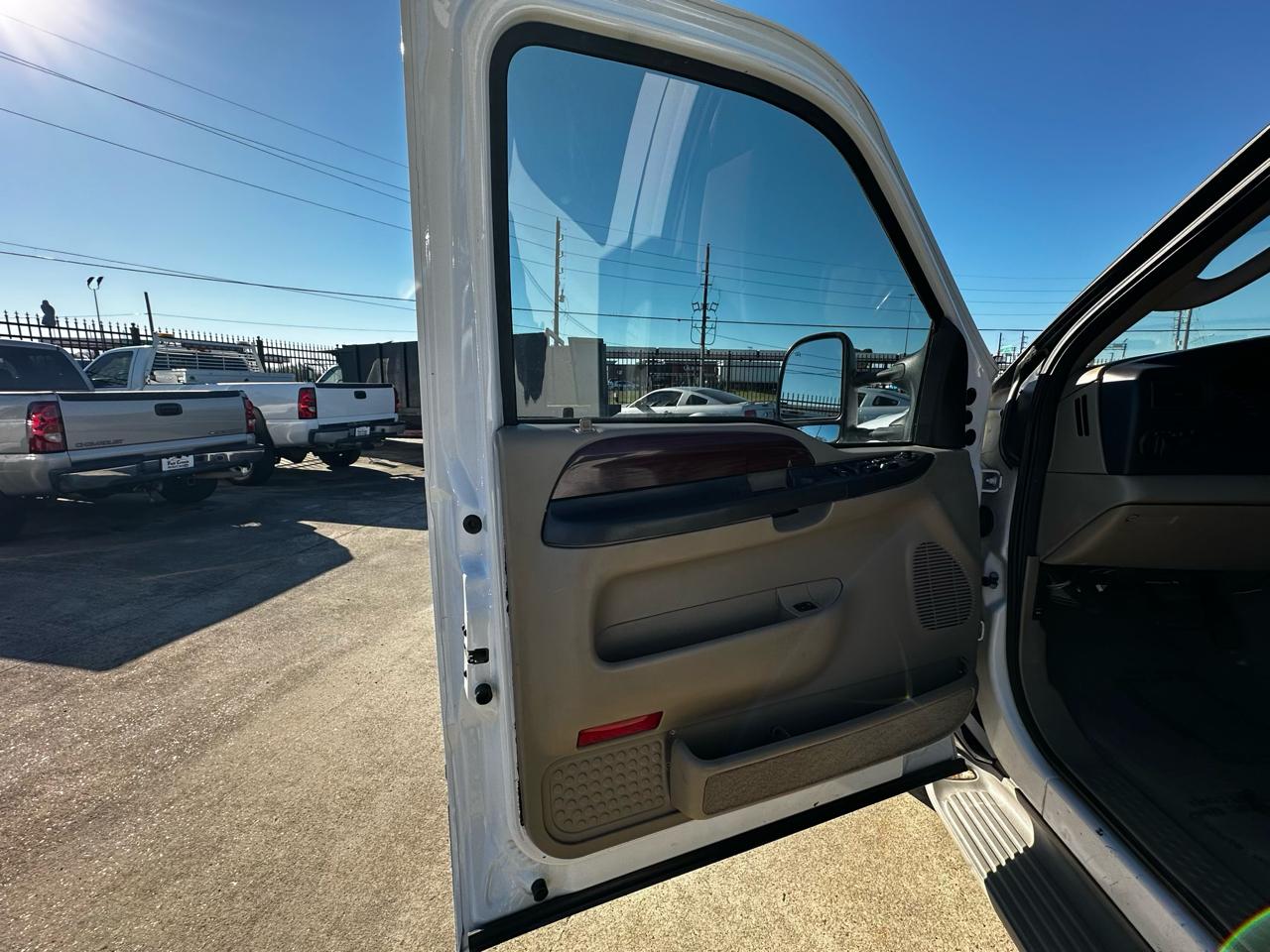 Ford Excursion Eddie Bauer 6.0L 4WD 2005