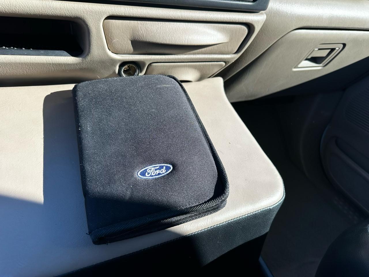 Ford Excursion Eddie Bauer 6.0L 4WD 2005