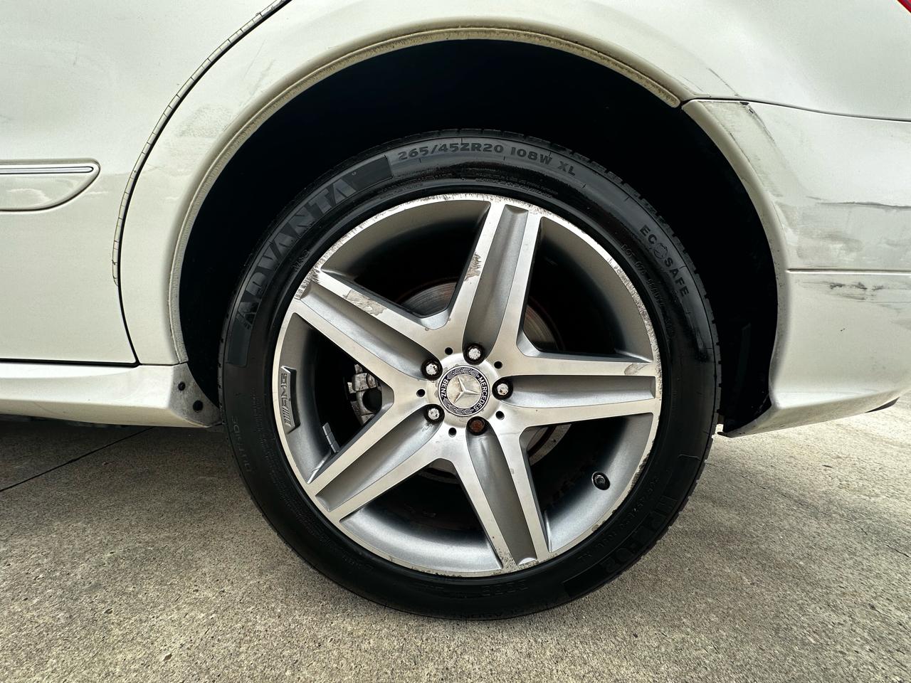 Mercedes-Benz R-Class R350 4MATIC w/ 3rd Row 2012