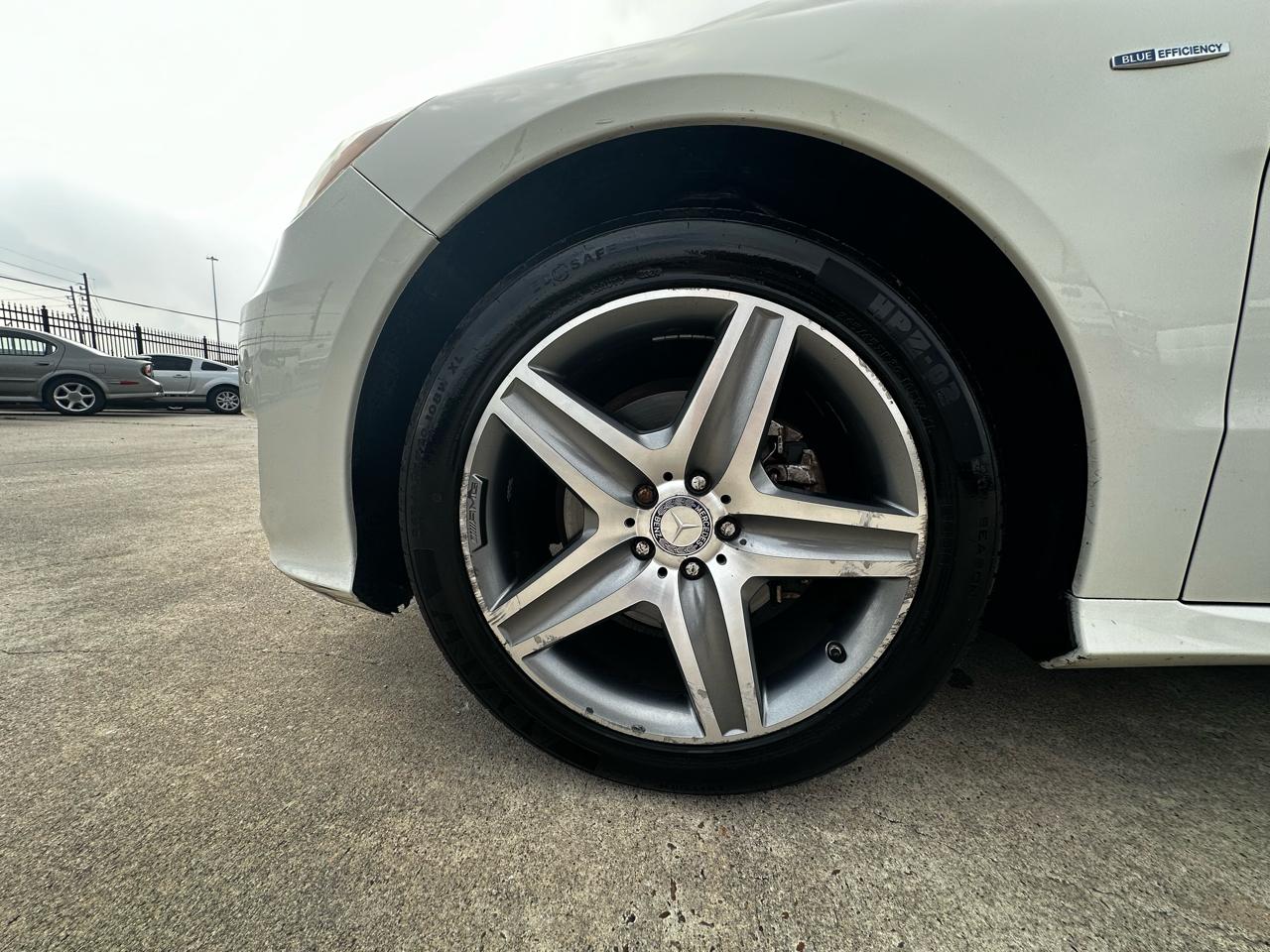 Mercedes-Benz R-Class R350 4MATIC w/ 3rd Row 2012