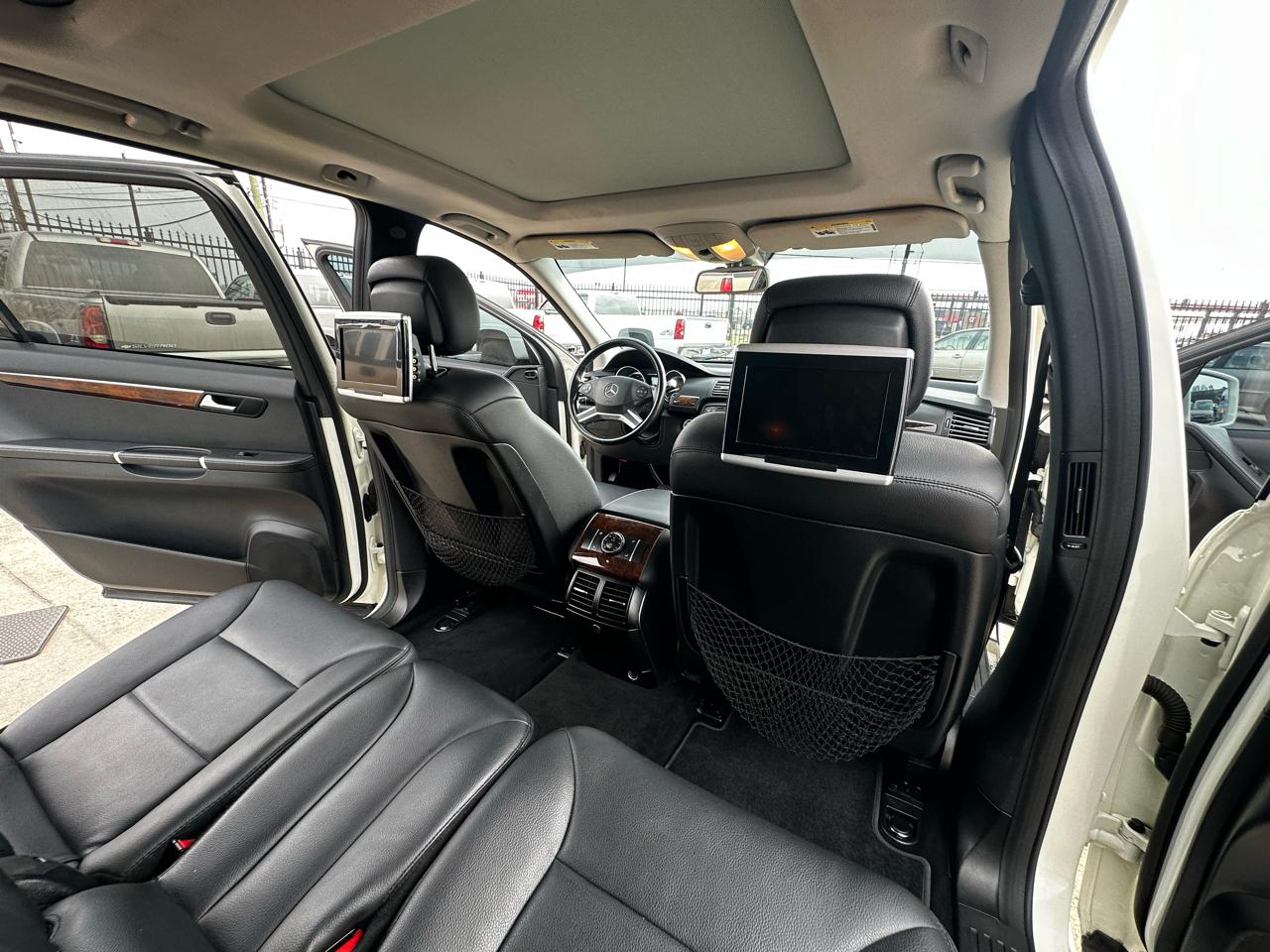 Mercedes-Benz R-Class R350 4MATIC w/ 3rd Row 2012