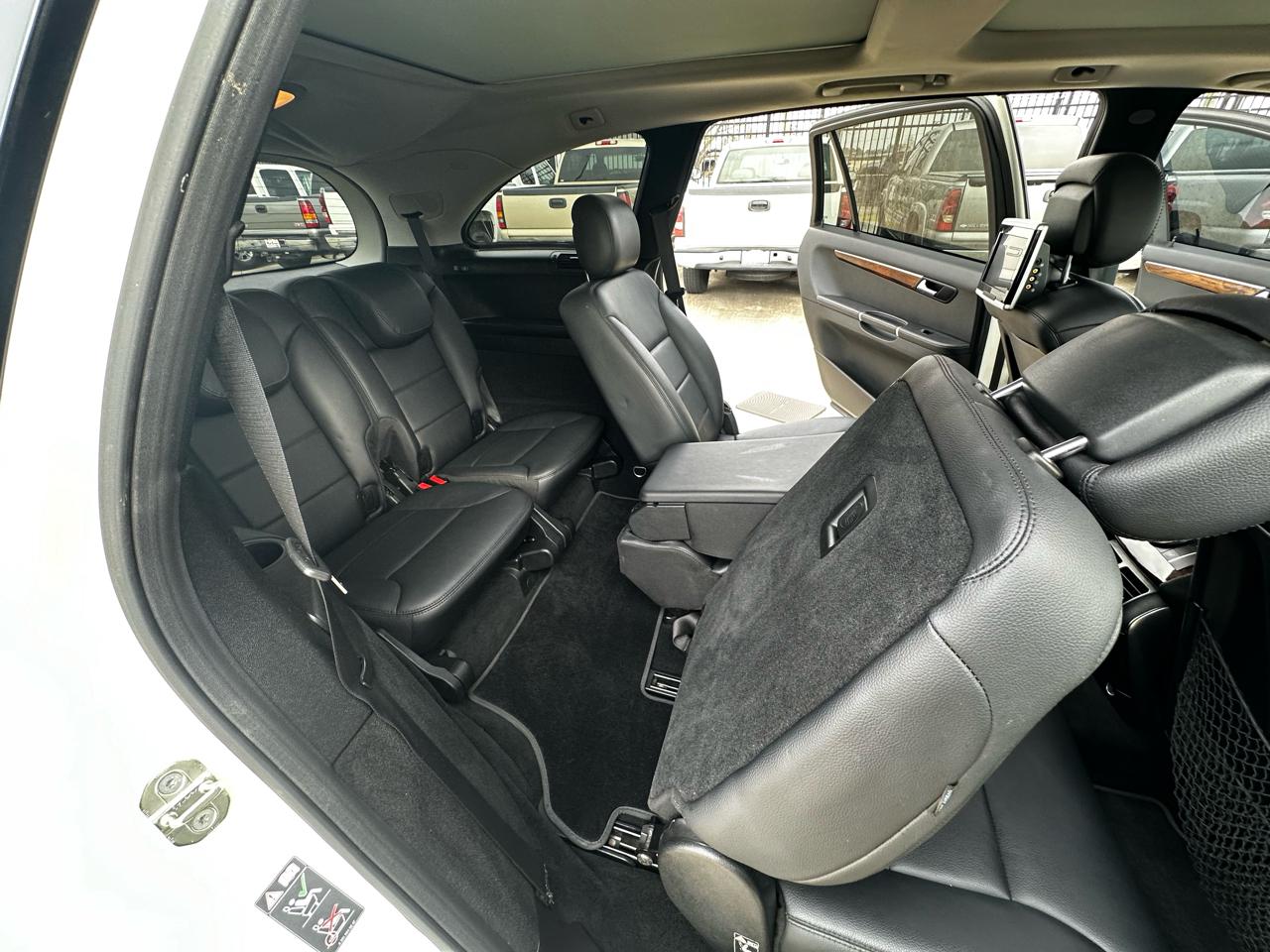 Mercedes-Benz R-Class R350 4MATIC w/ 3rd Row 2012