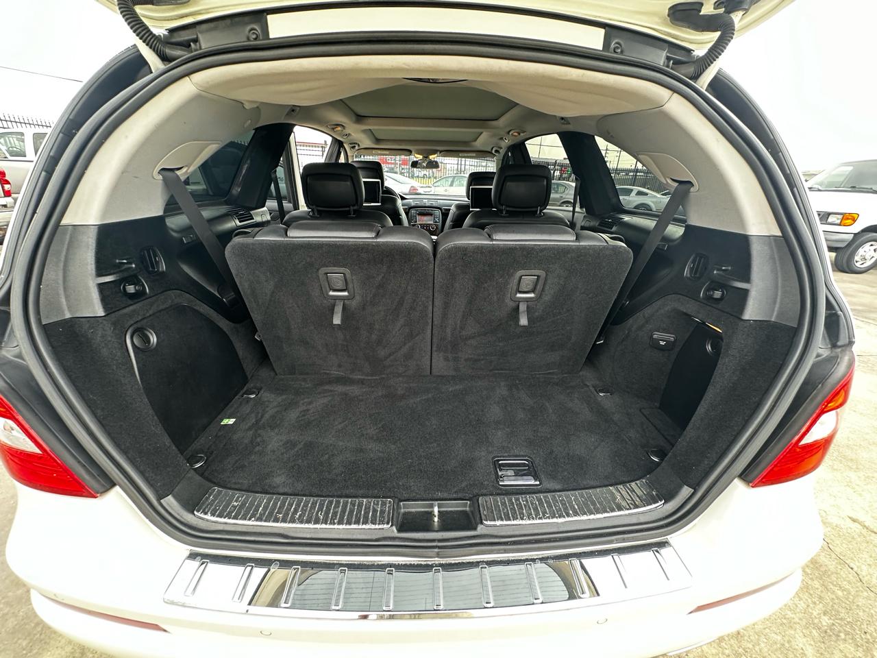 Mercedes-Benz R-Class R350 4MATIC w/ 3rd Row 2012