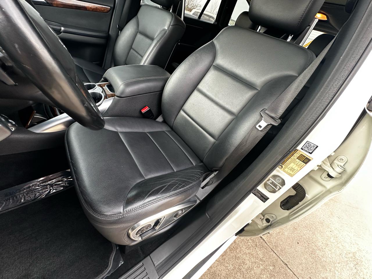 Mercedes-Benz R-Class R350 4MATIC w/ 3rd Row 2012