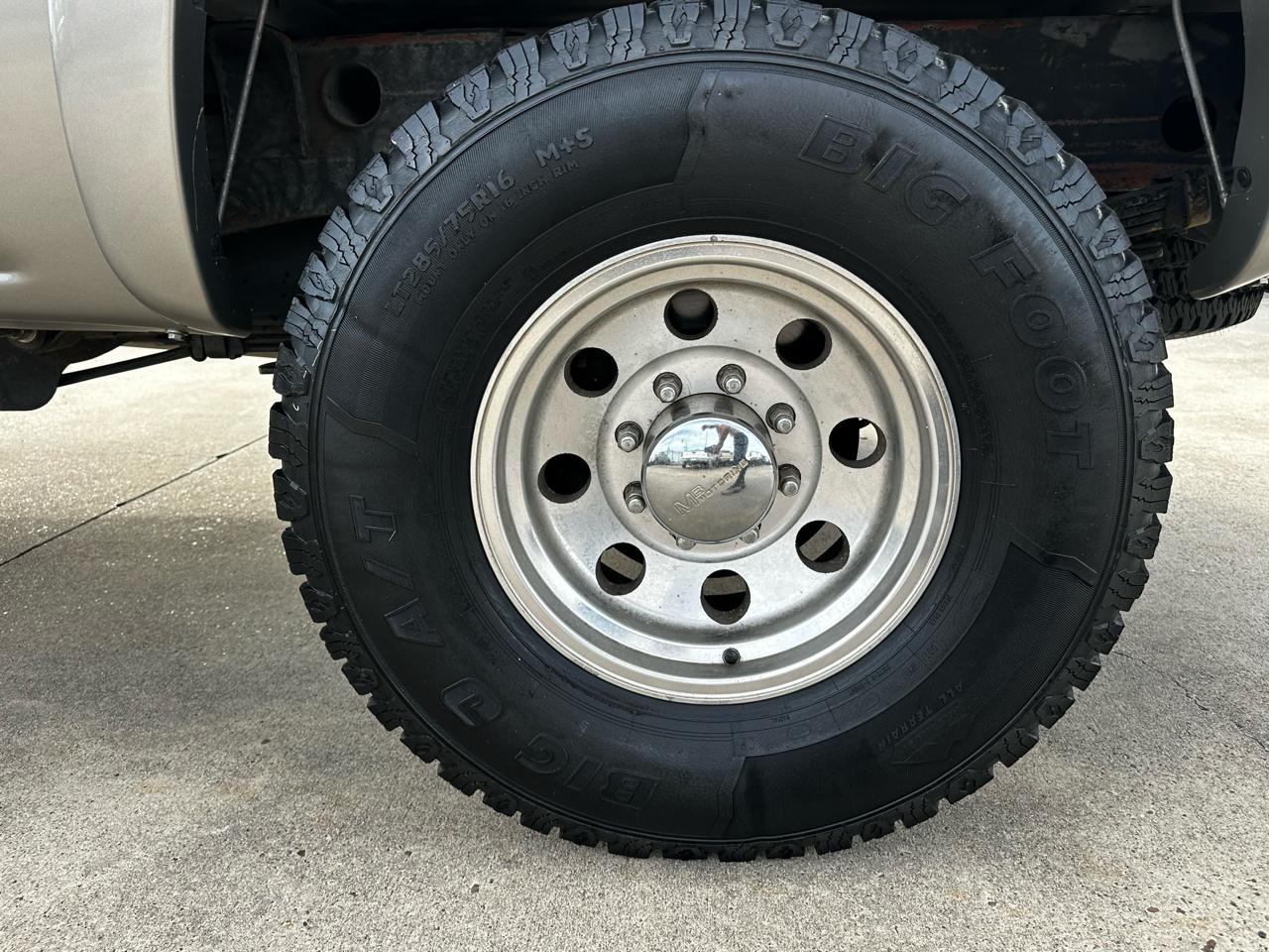 Chevrolet Silverado 2500HD LT Crew Cab Short Bed 4WD 2003