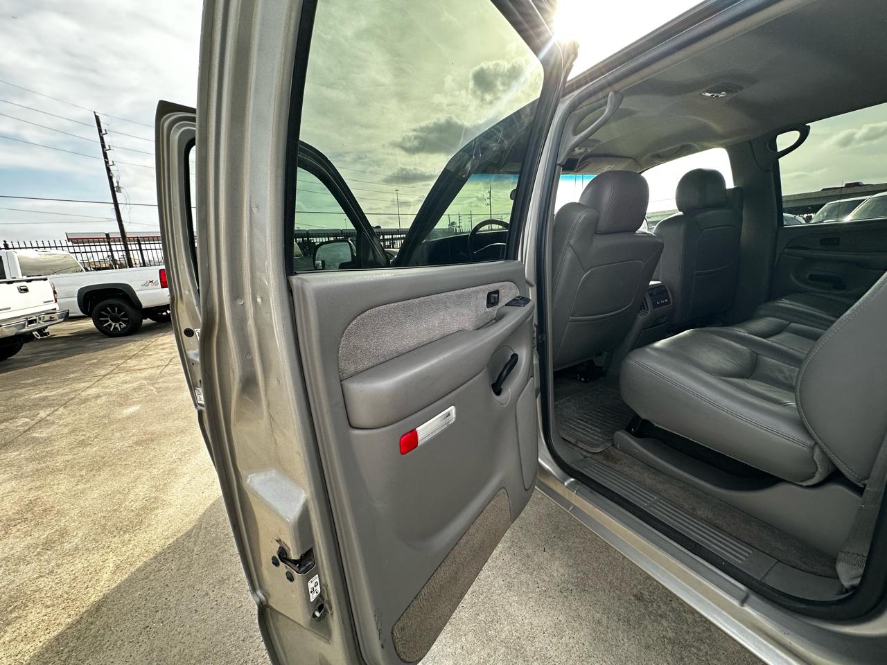 Chevrolet Silverado 2500HD LT Crew Cab Short Bed 4WD 2003