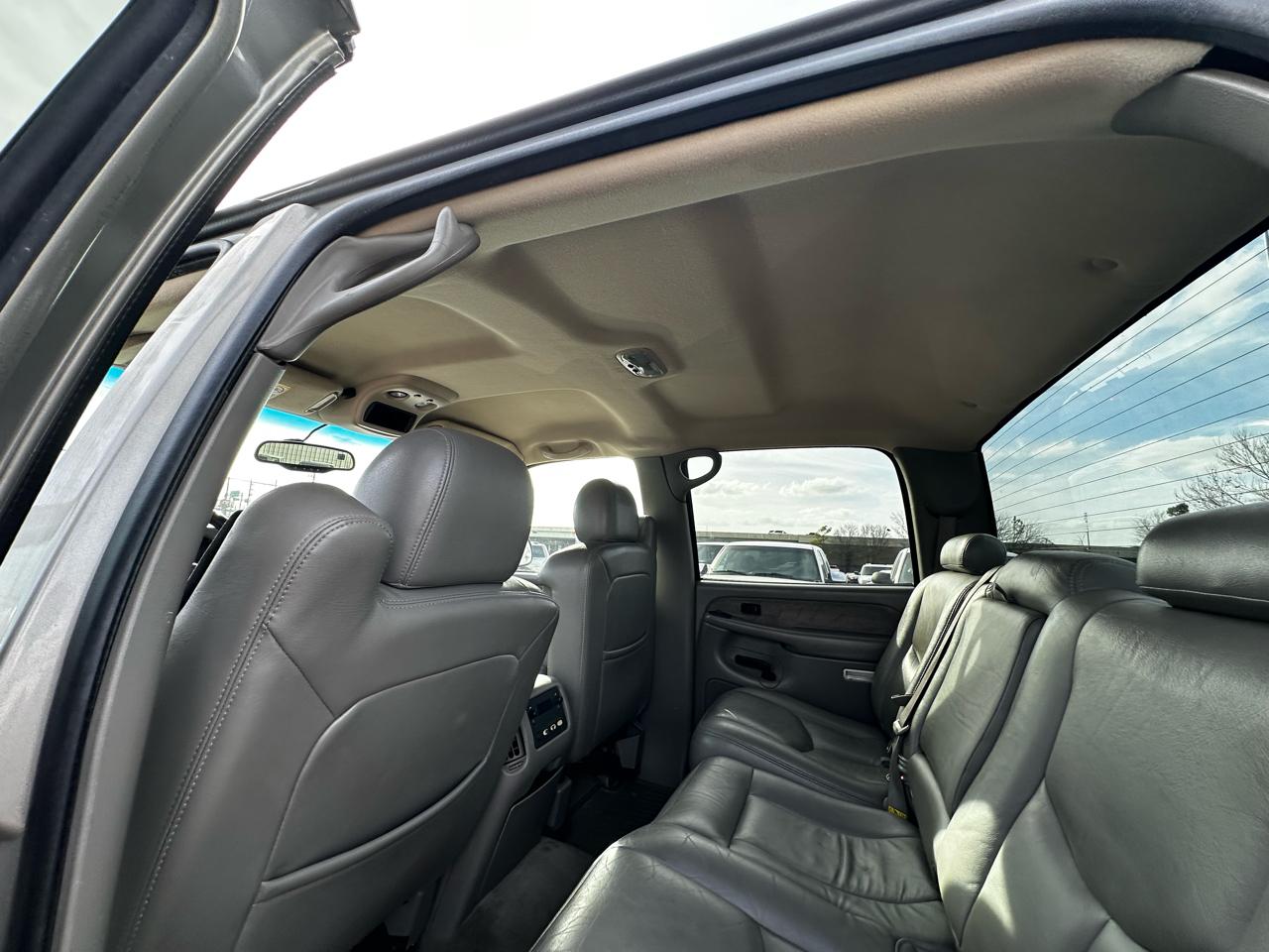 Chevrolet Silverado 2500HD LT Crew Cab Short Bed 4WD 2003