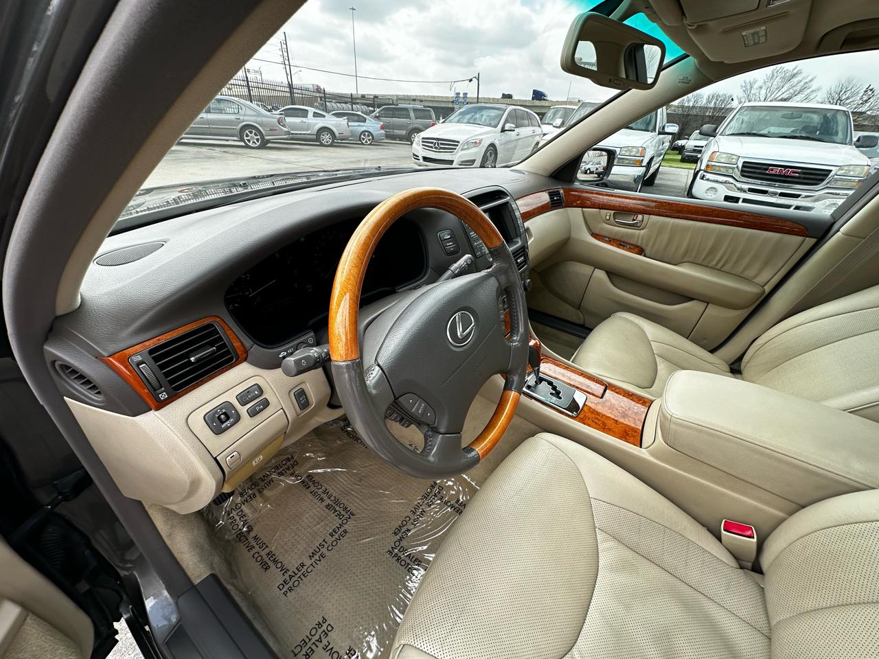 Lexus LS 430  2005