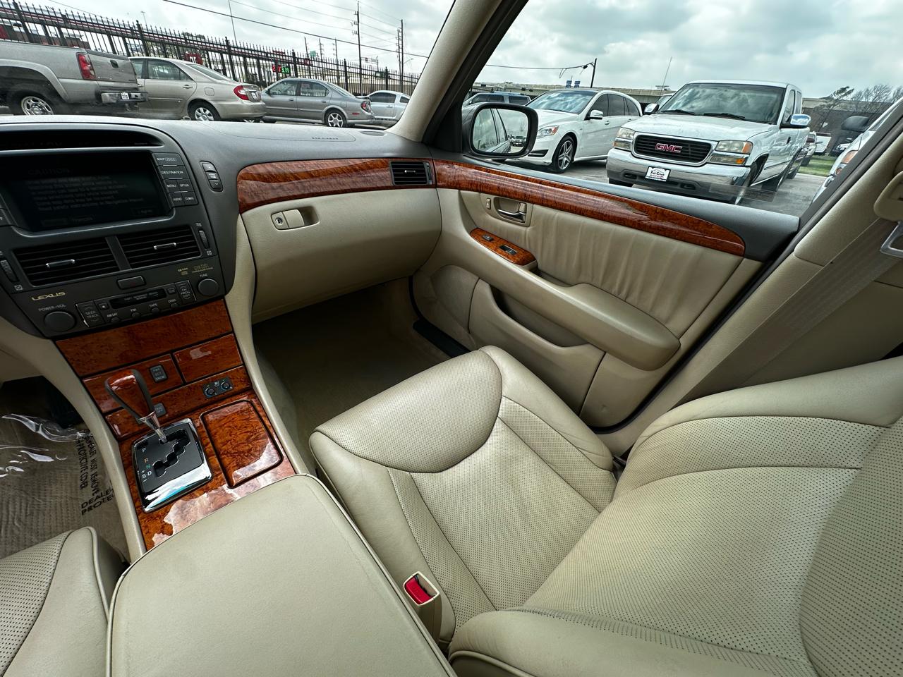 Lexus LS 430  2005