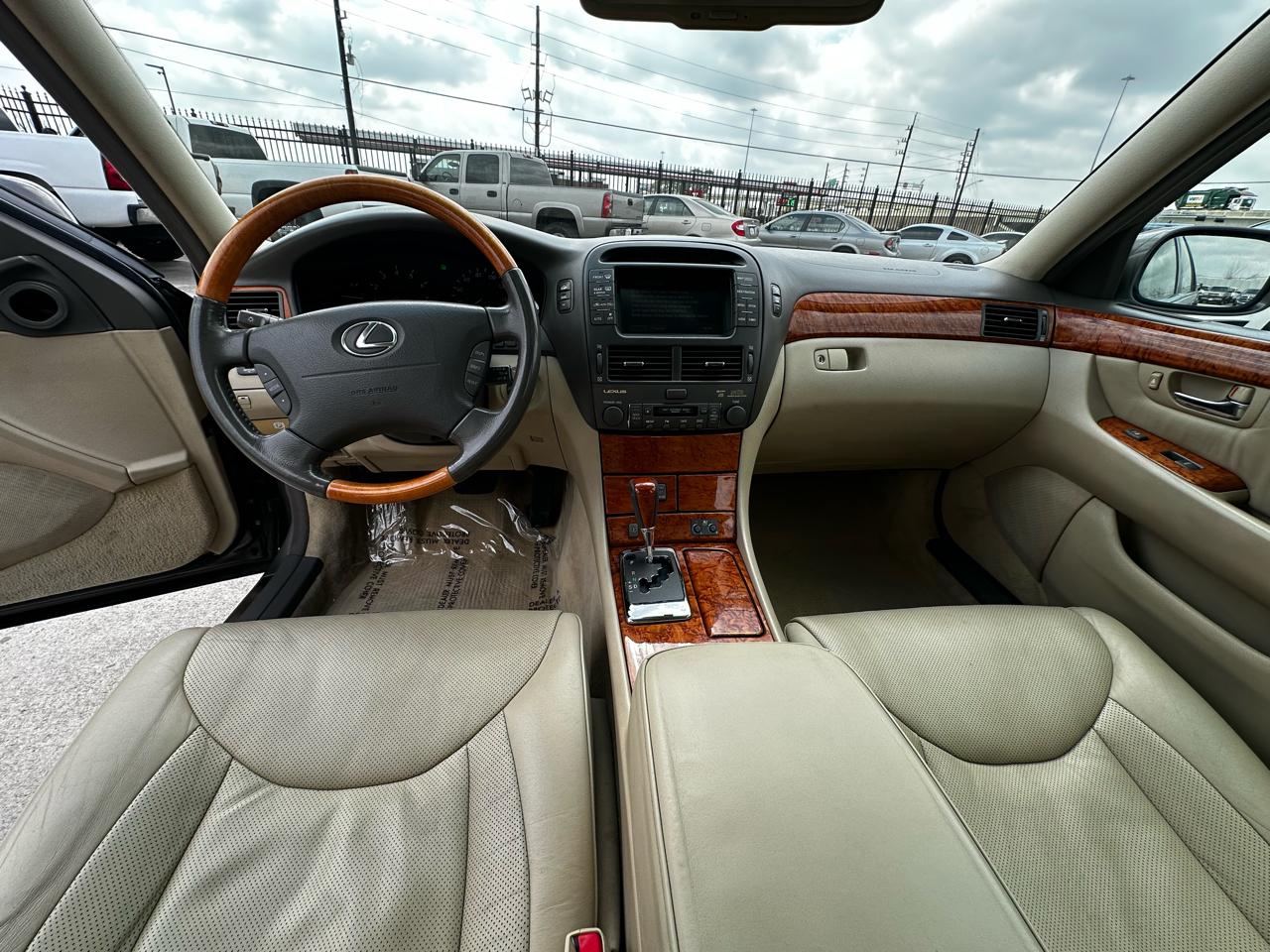 Lexus LS 430  2005