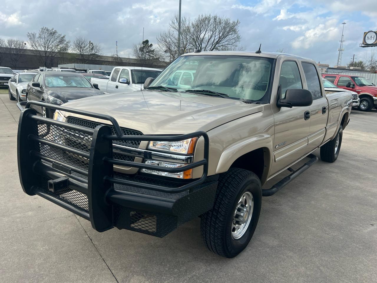 Chevrolet Silverado 2500HD LT Crew Cab Long Bed 4WD 2004