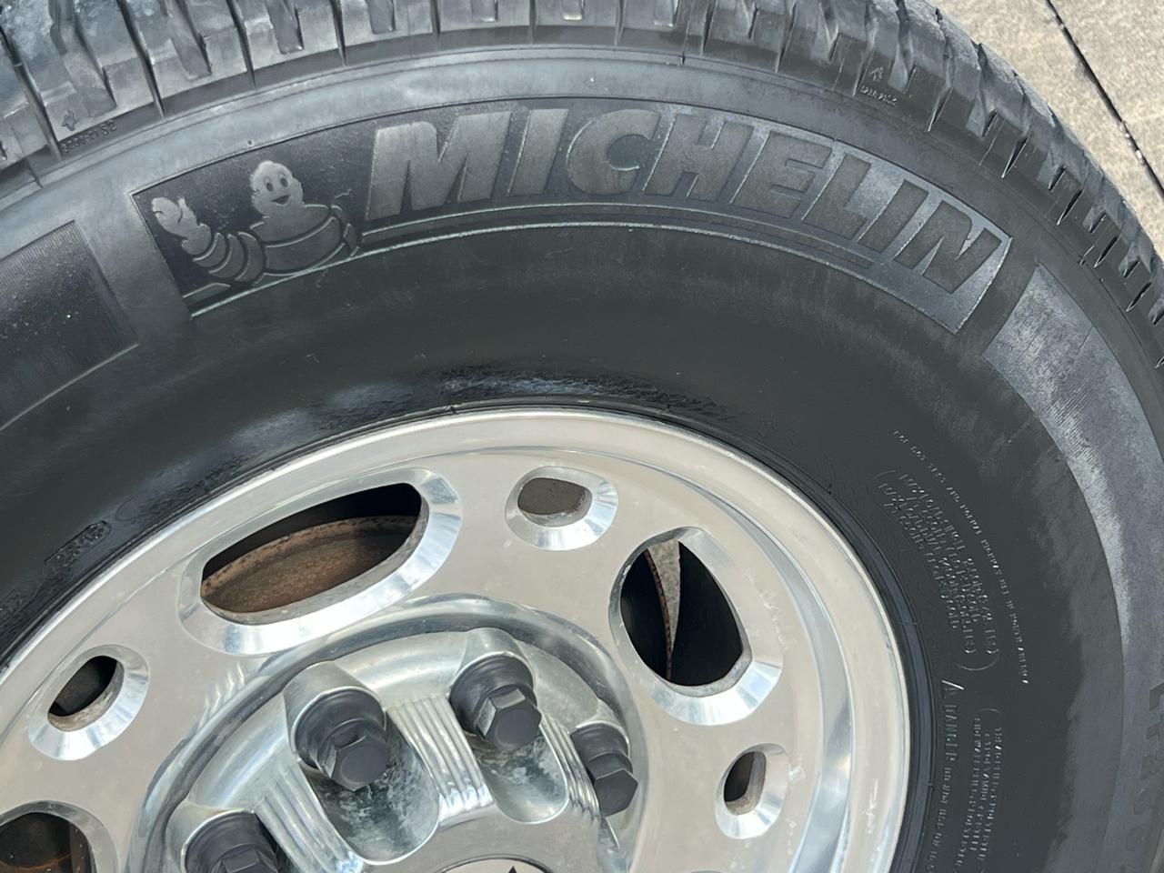 Chevrolet Silverado 2500HD LT Crew Cab Long Bed 4WD 2004