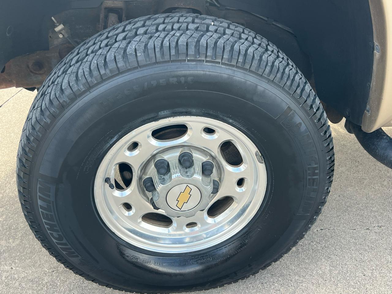 Chevrolet Silverado 2500HD LT Crew Cab Long Bed 4WD 2004