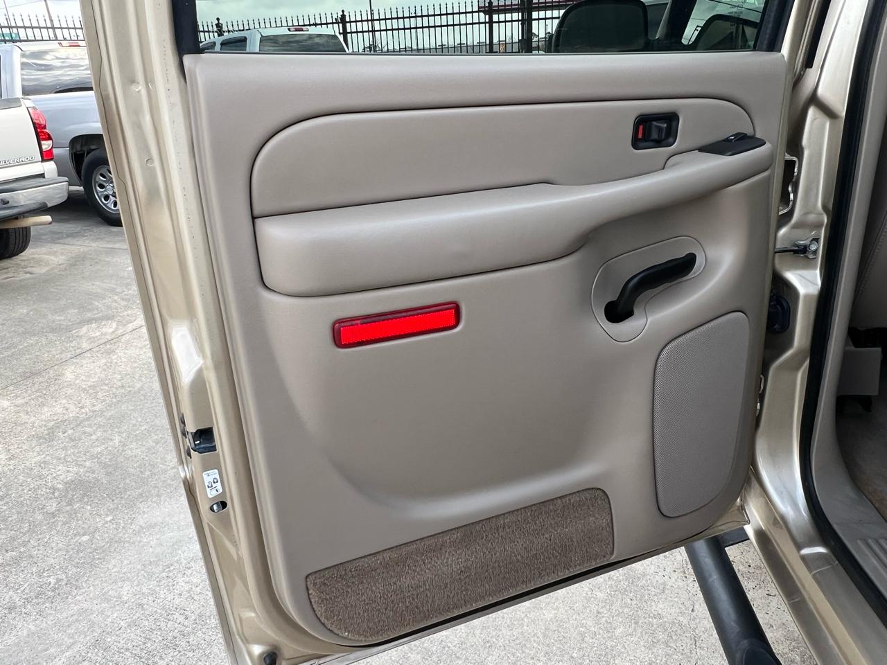 Chevrolet Silverado 2500HD LT Crew Cab Long Bed 4WD 2004