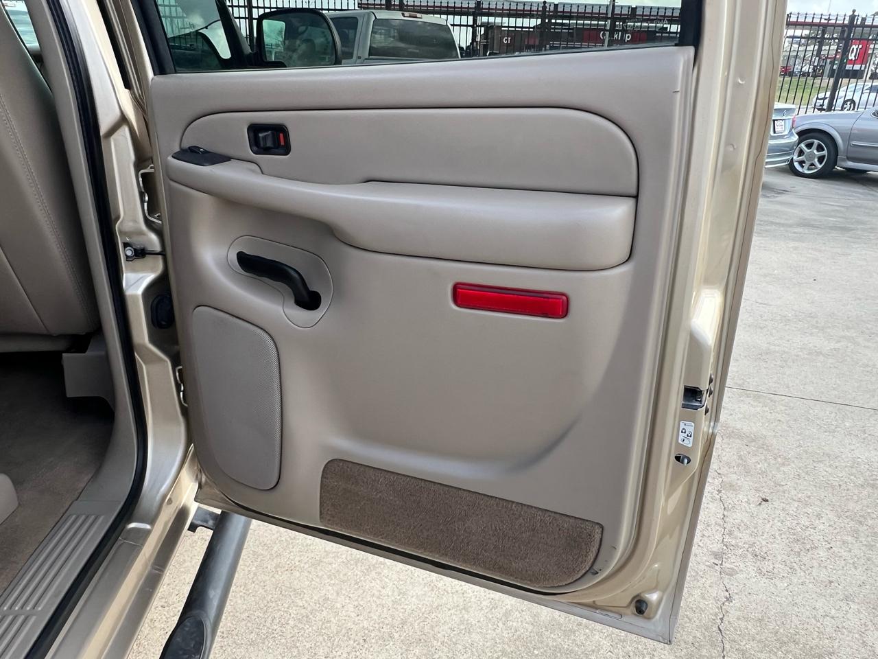 Chevrolet Silverado 2500HD LT Crew Cab Long Bed 4WD 2004