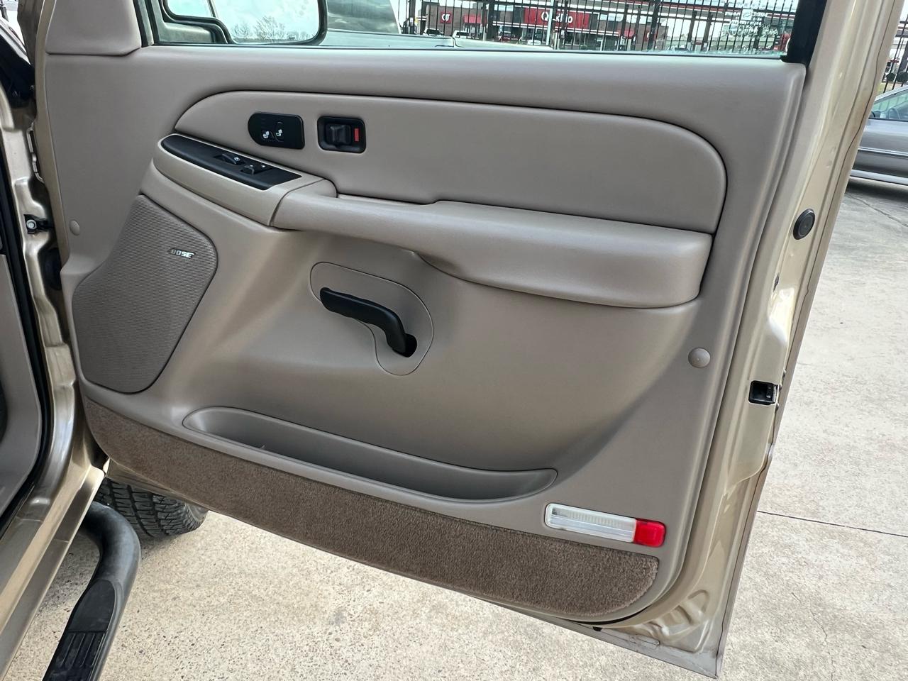 Chevrolet Silverado 2500HD LT Crew Cab Long Bed 4WD 2004