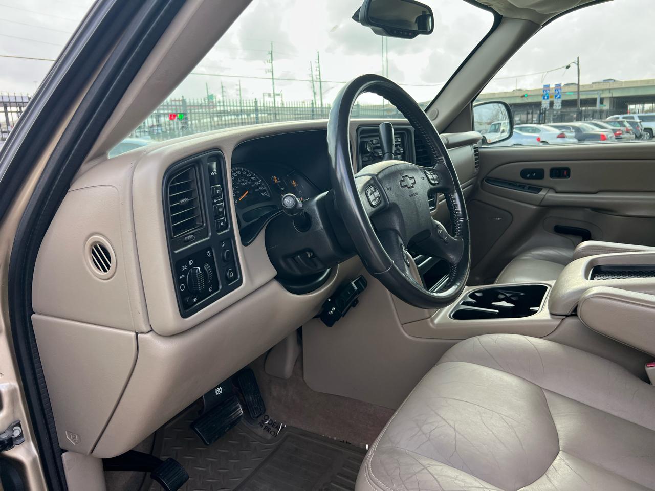 Chevrolet Silverado 2500HD LT Crew Cab Long Bed 4WD 2004