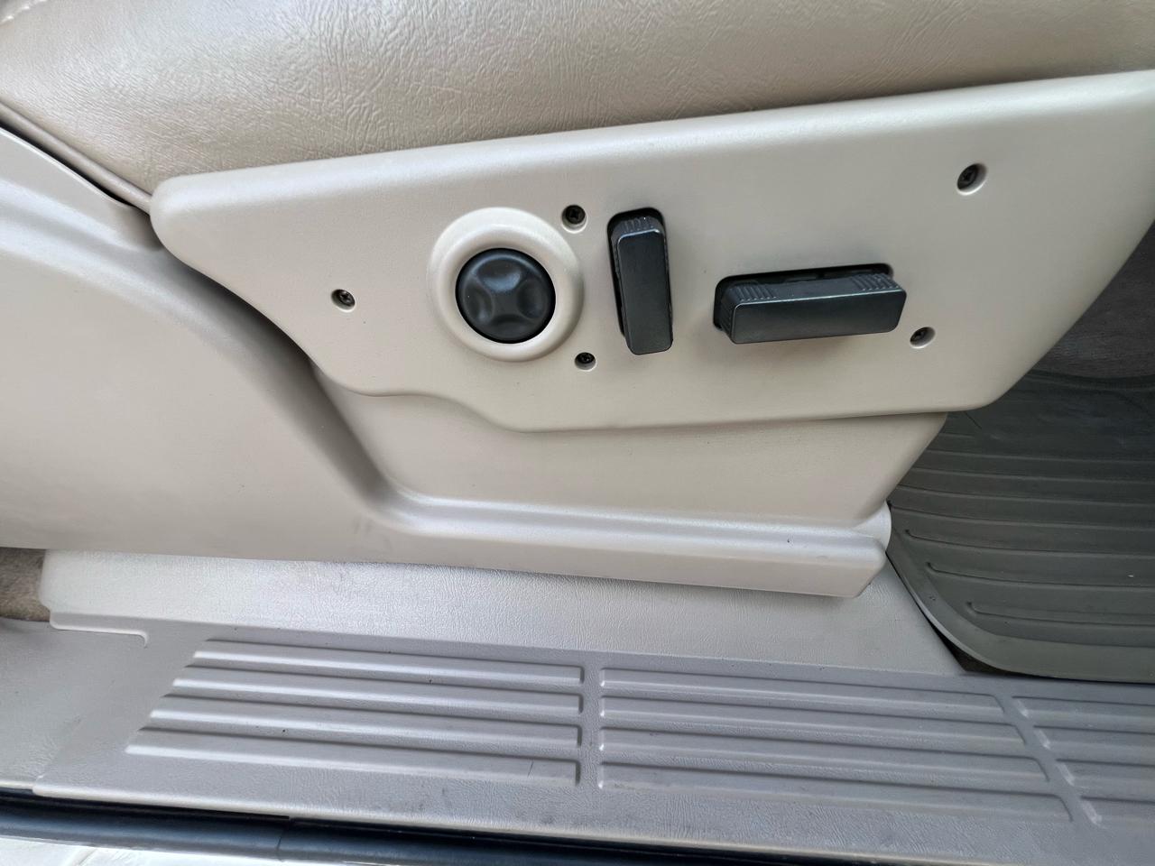 Chevrolet Silverado 2500HD LT Crew Cab Long Bed 4WD 2004