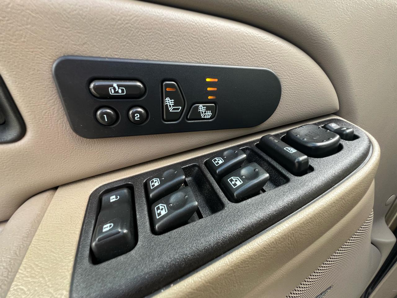 Chevrolet Silverado 2500HD LT Crew Cab Long Bed 4WD 2004