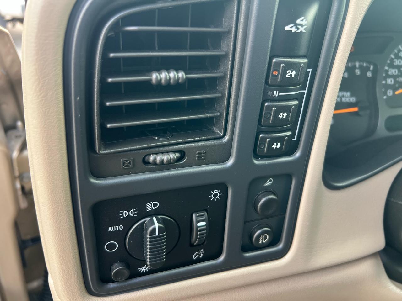 Chevrolet Silverado 2500HD LT Crew Cab Long Bed 4WD 2004