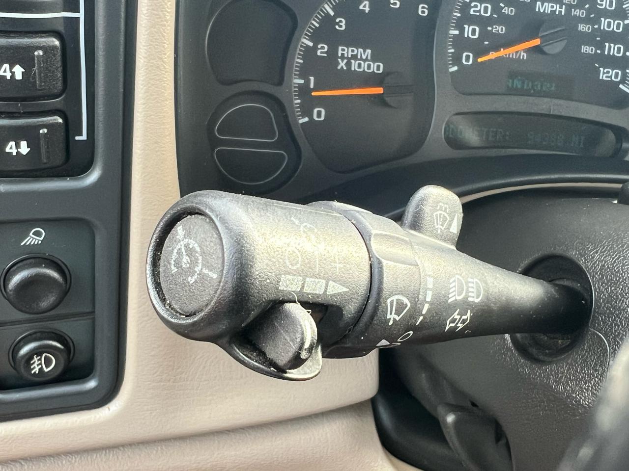 Chevrolet Silverado 2500HD LT Crew Cab Long Bed 4WD 2004