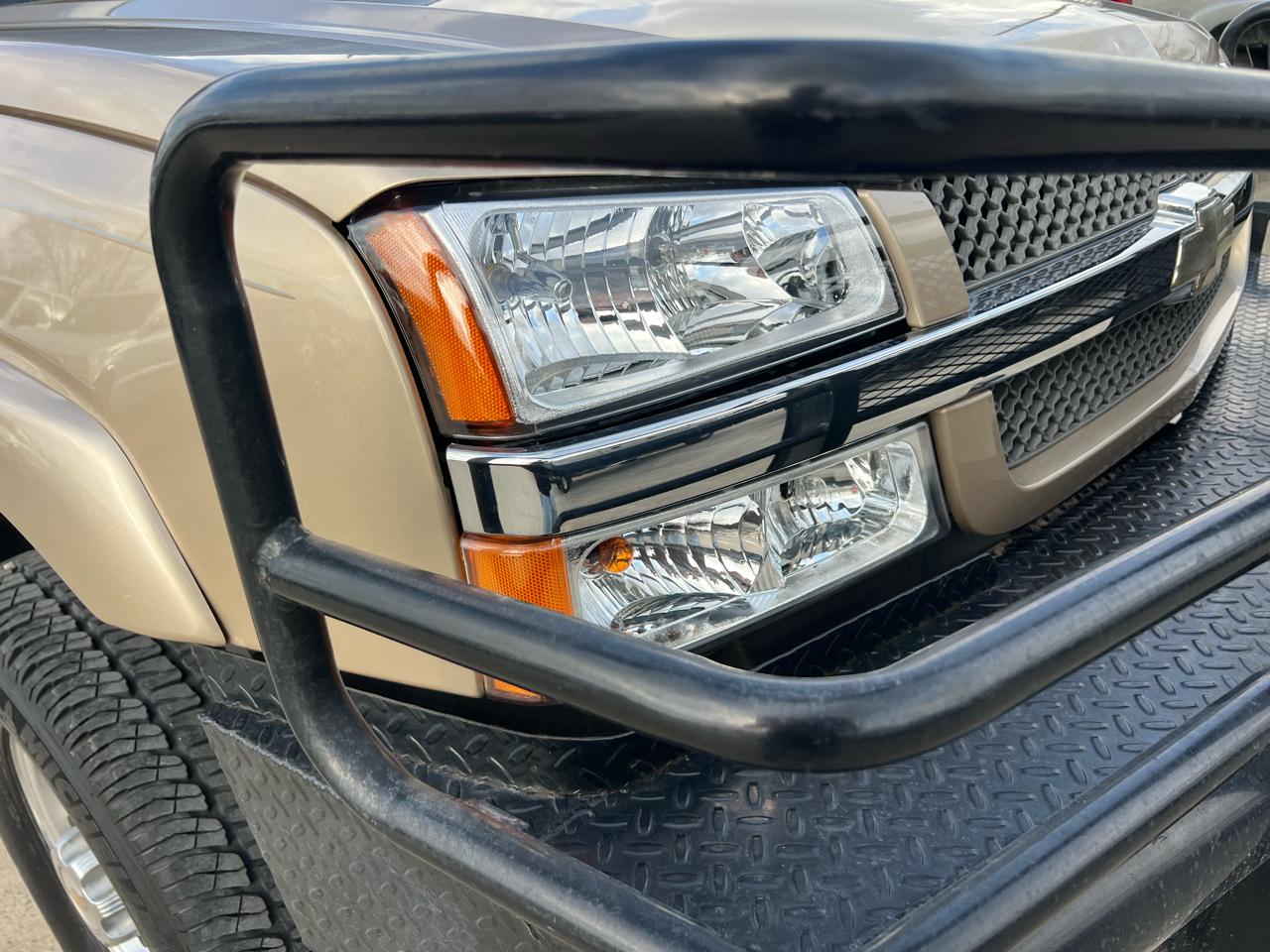 Chevrolet Silverado 2500HD LT Crew Cab Long Bed 4WD 2004