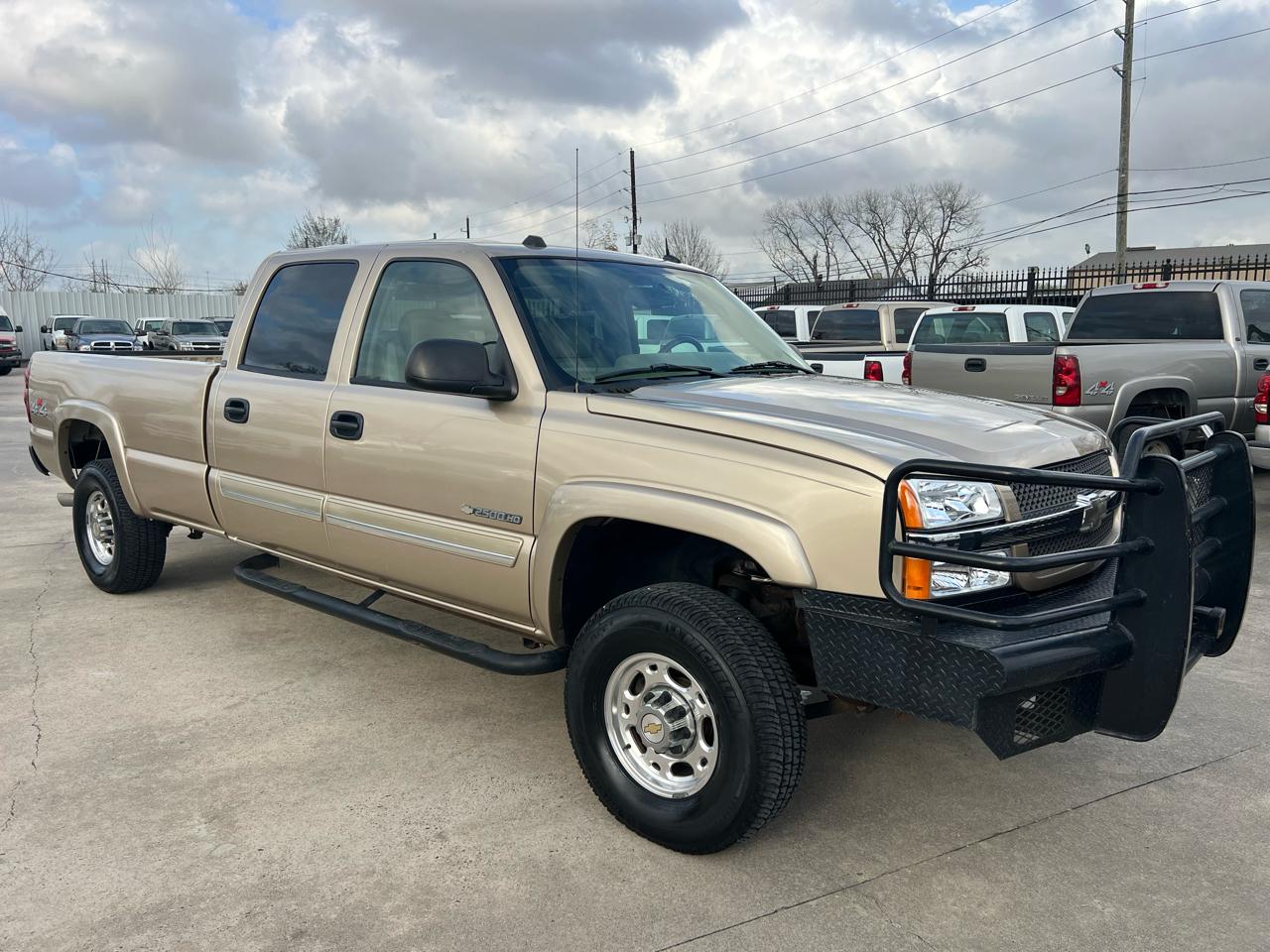 Chevrolet Silverado 2500HD LT Crew Cab Long Bed 4WD 2004