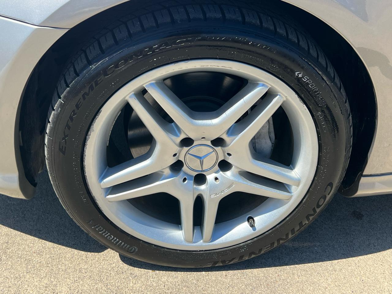 Mercedes-Benz CLS-Class CLS500 4-Door Coupe 2006