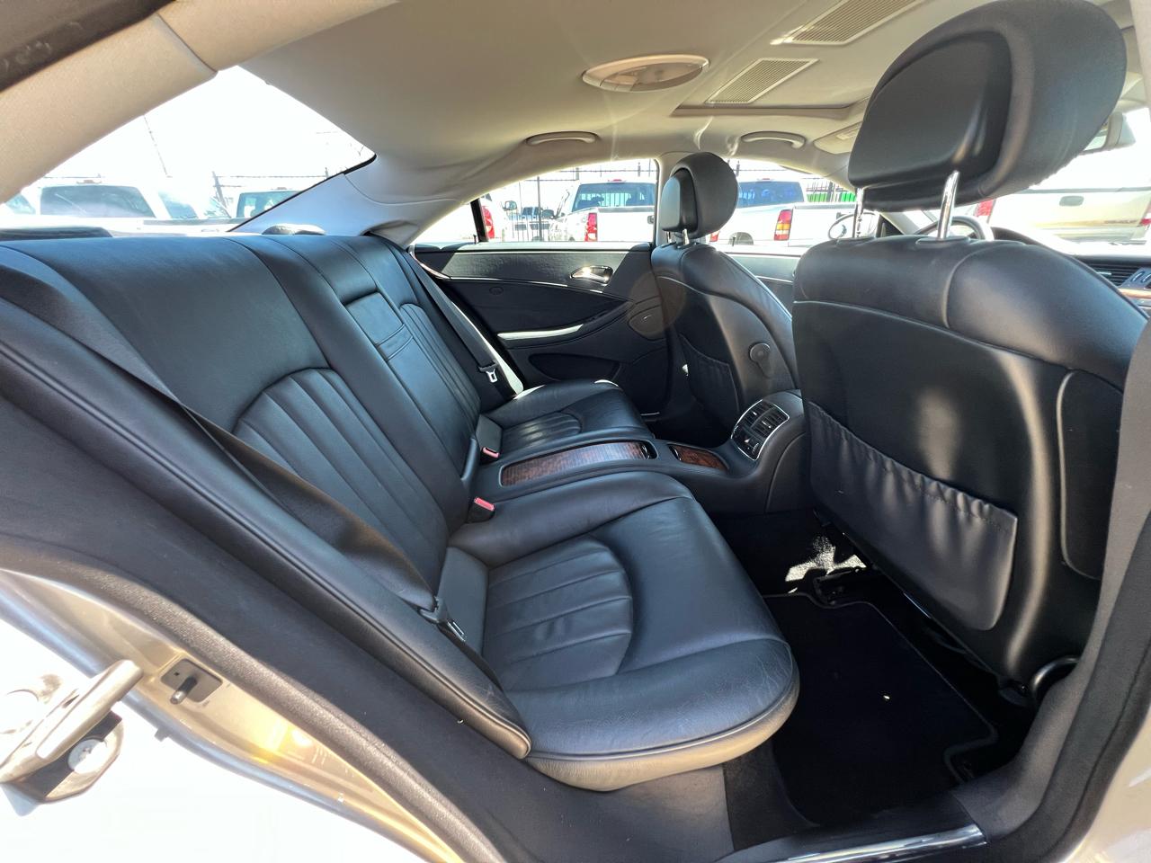 Mercedes-Benz CLS-Class CLS500 4-Door Coupe 2006